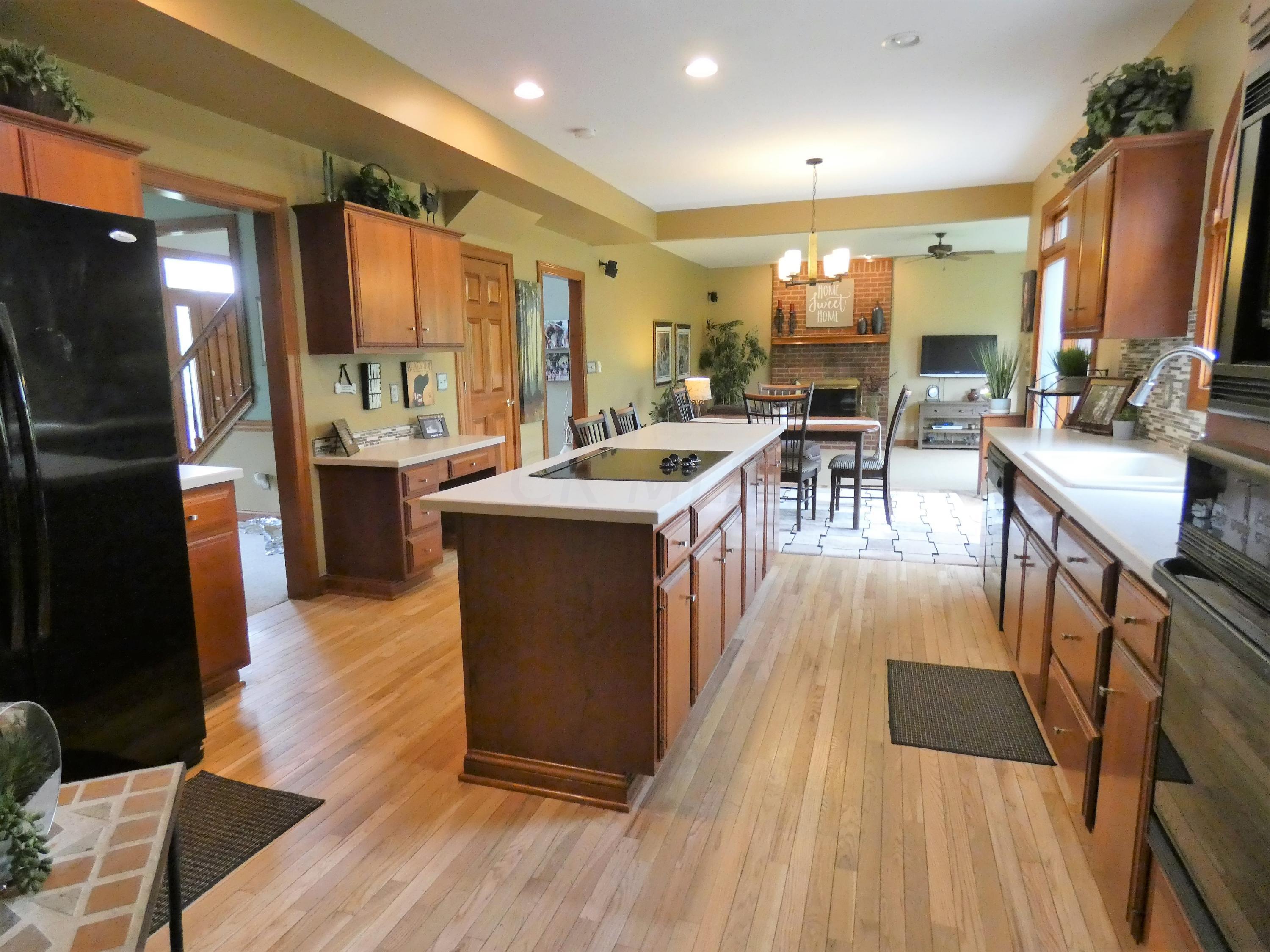 8751 Spring Flower Road Pickerington, OH 43147 - Photo 8 of 47