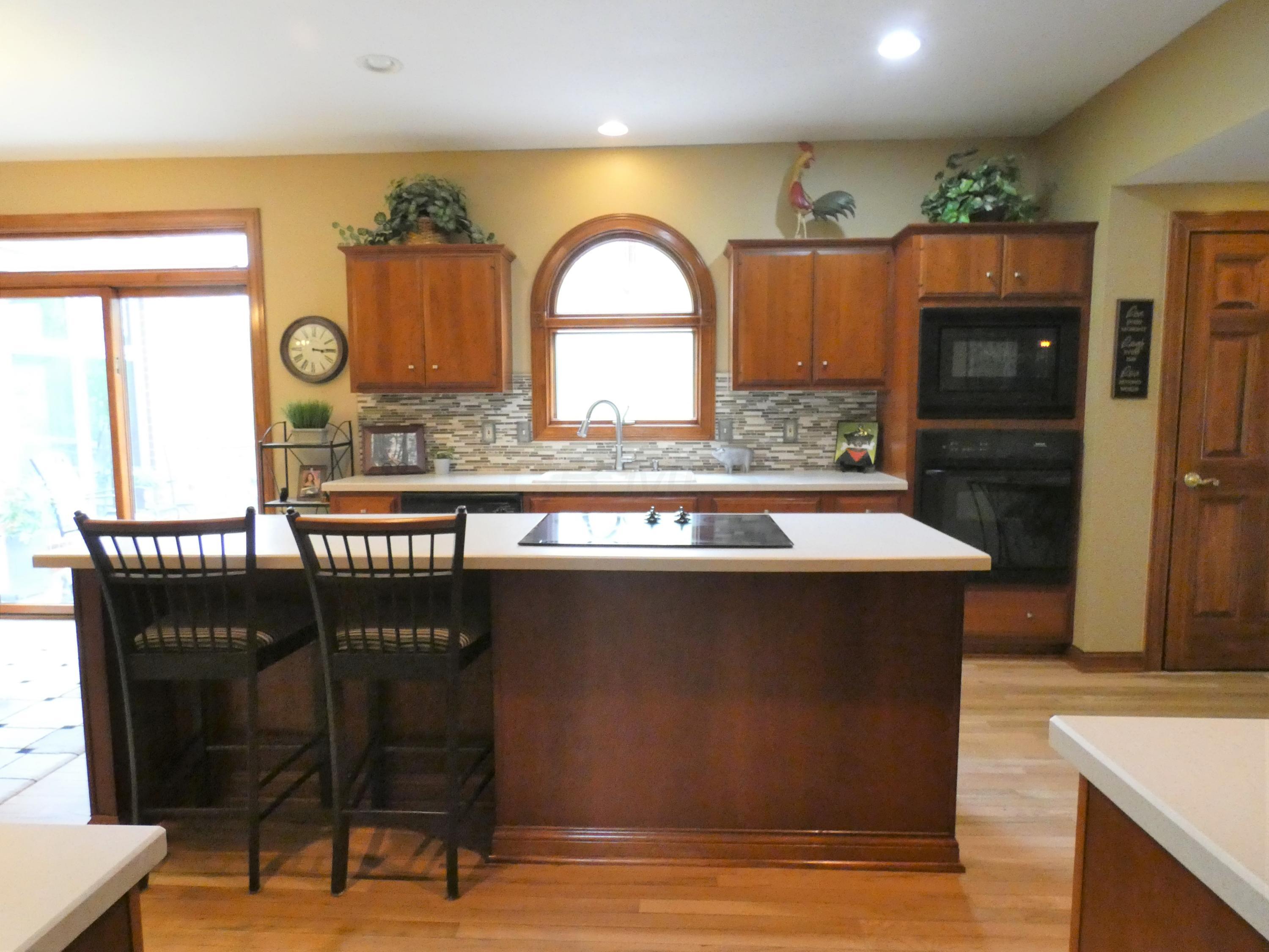 8751 Spring Flower Road Pickerington, OH 43147 - Photo 9 of 47