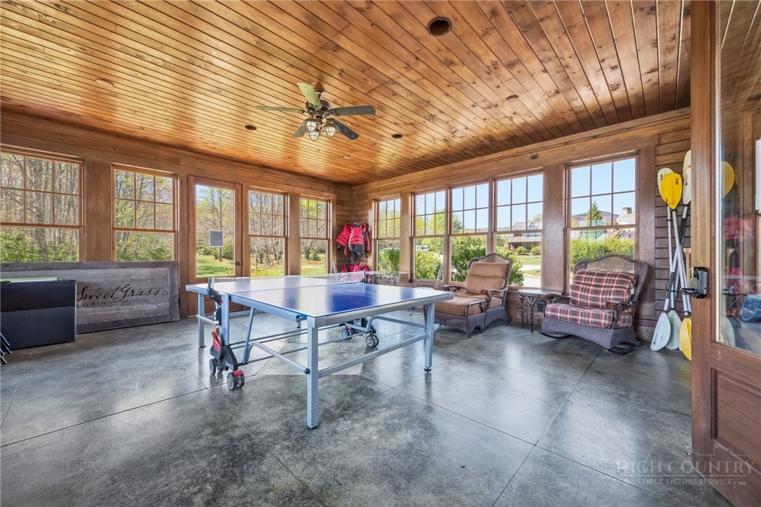 Owls Brow Ridge Blowing Rock, NC 28605 - Photo 31 of 32 a living room with furniture and a large window
