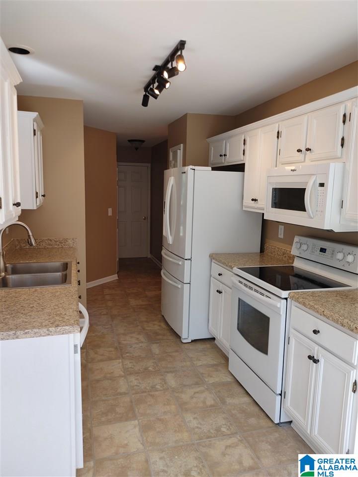 524 Baronne Street Helena, AL 35080 - Photo 5 of 18