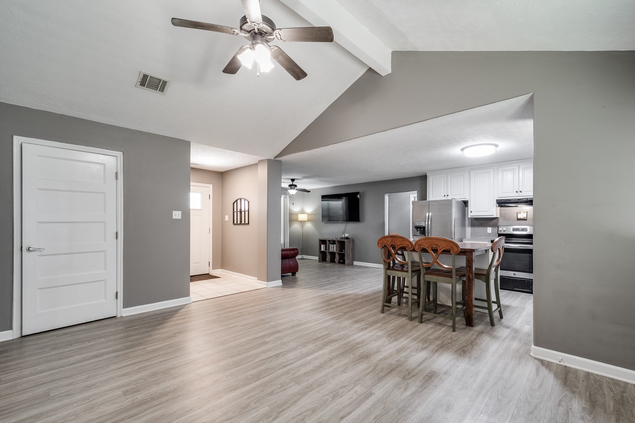 16392 Many Trees Lane Conroe, TX 77302 - Photo 10 of 33 The layout offers options without sacrificing openness