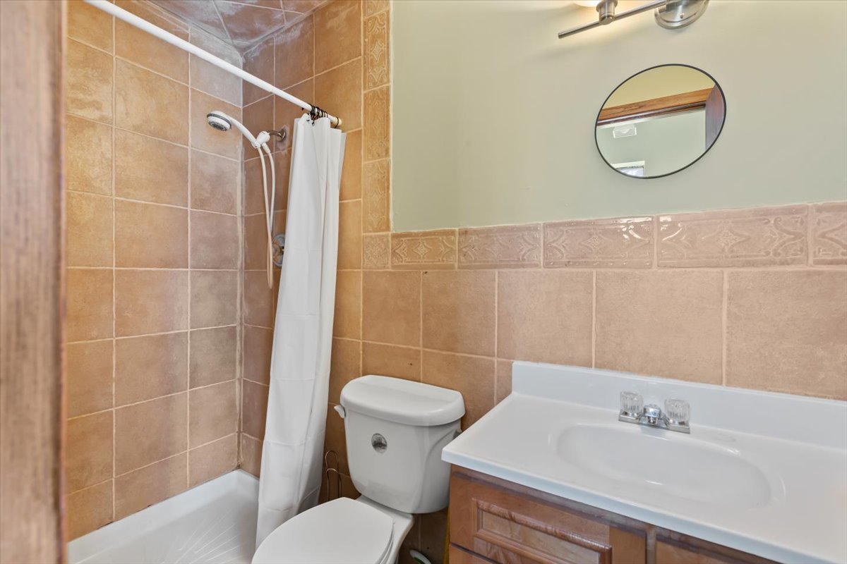 6917 97th Place Chicago Ridge, IL 60415 - Photo 13 of 21 Gallery Image 13