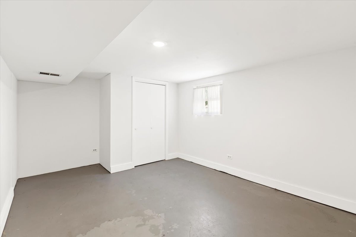 6917 97th Place Chicago Ridge, IL 60415 - Photo 15 of 21 Gallery Image 15