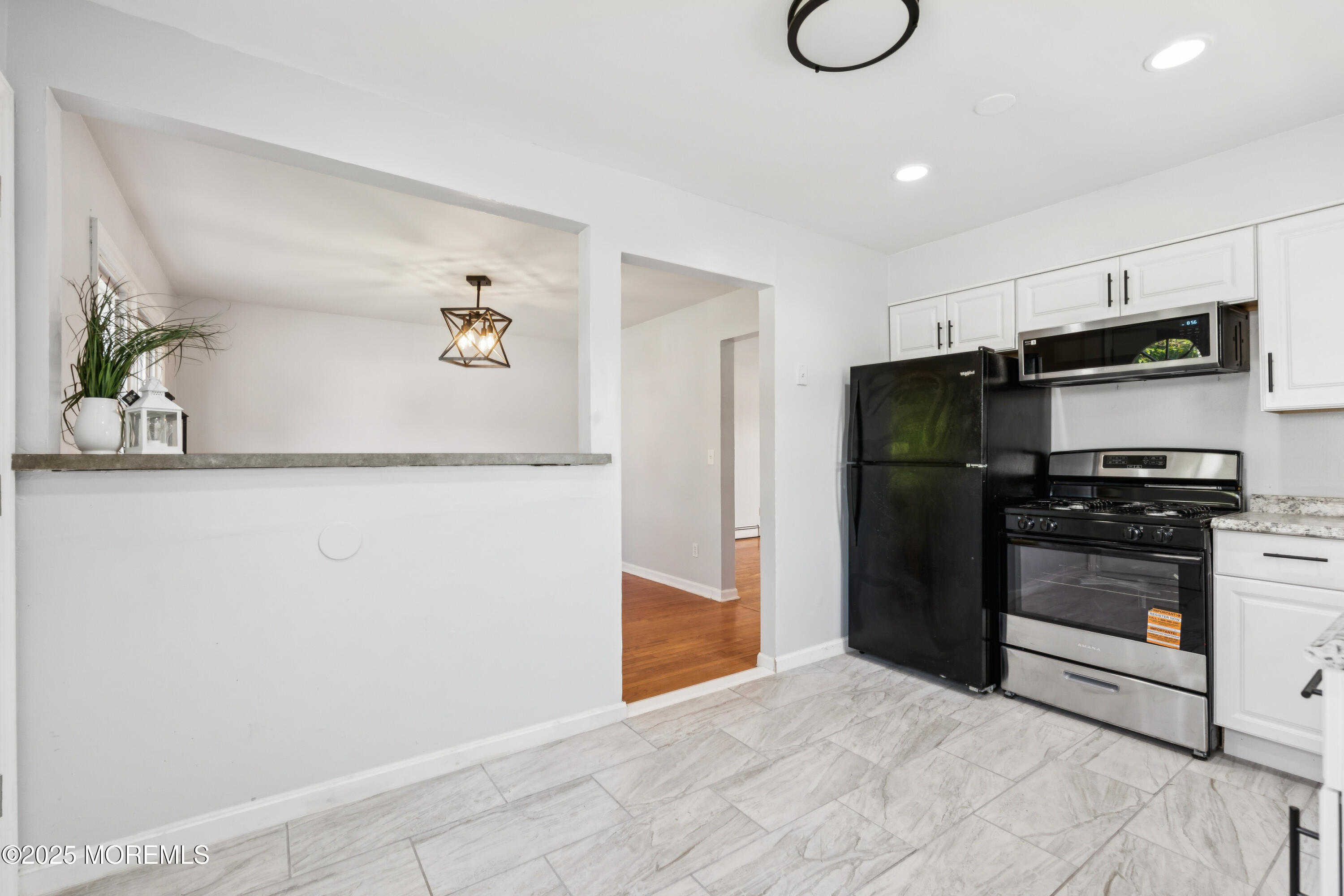 152 Division Street Neptune Township, NJ 07753 - Photo 11 of 34 Eat-In Kitchen