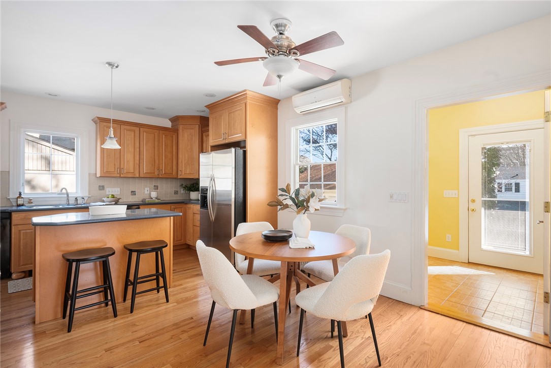 41 Stadium Road Providence, RI 02906 - Photo 16 of 42