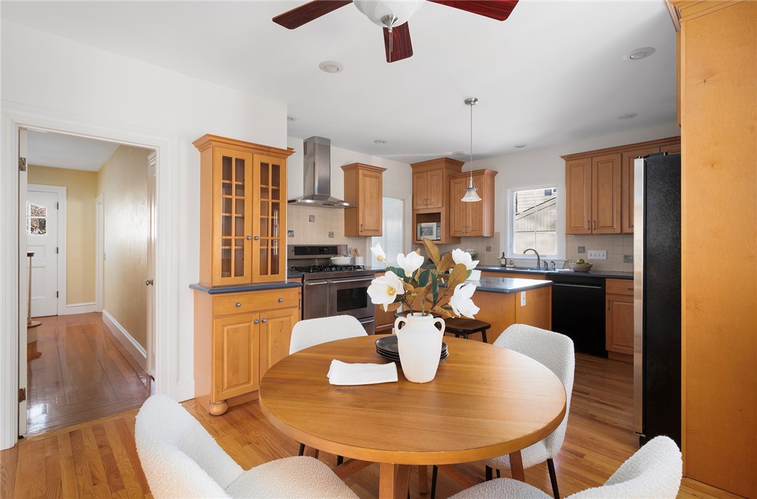 41 Stadium Road Providence, RI 02906 - Photo 18 of 42