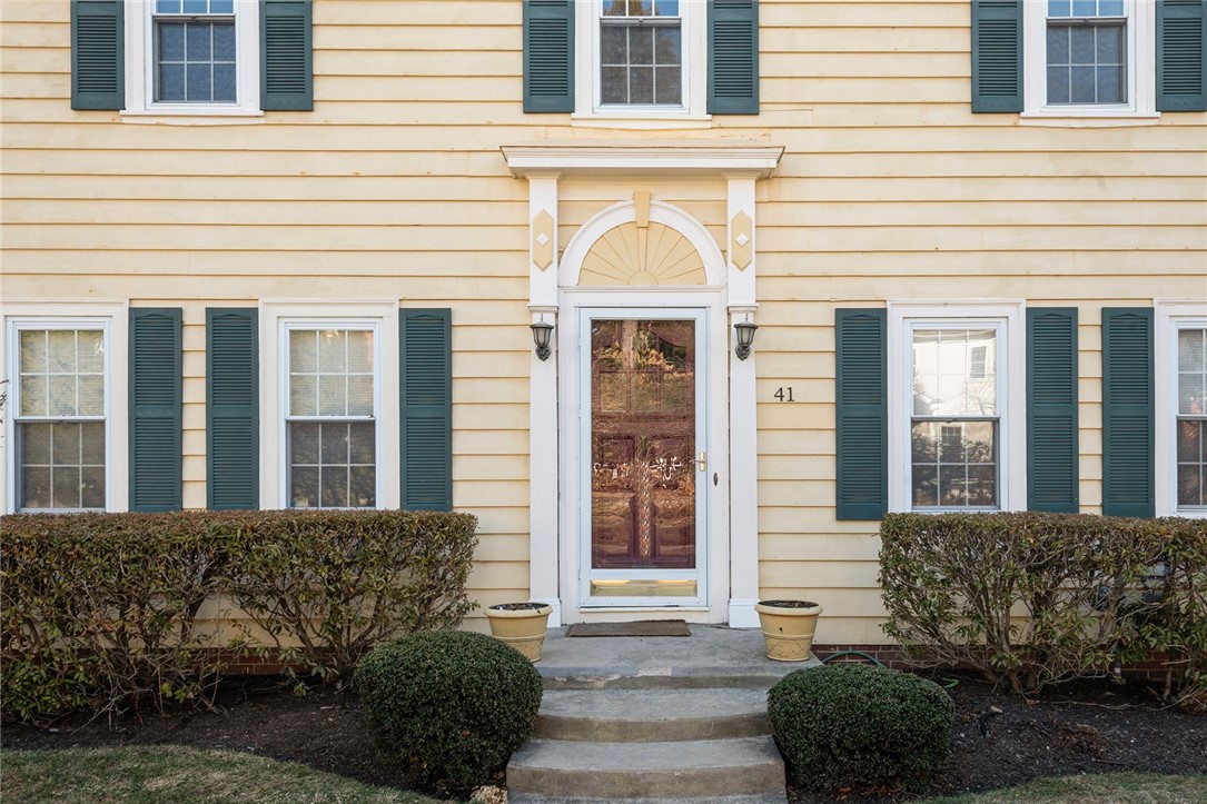 41 Stadium Road Providence, RI 02906 - Photo 4 of 42