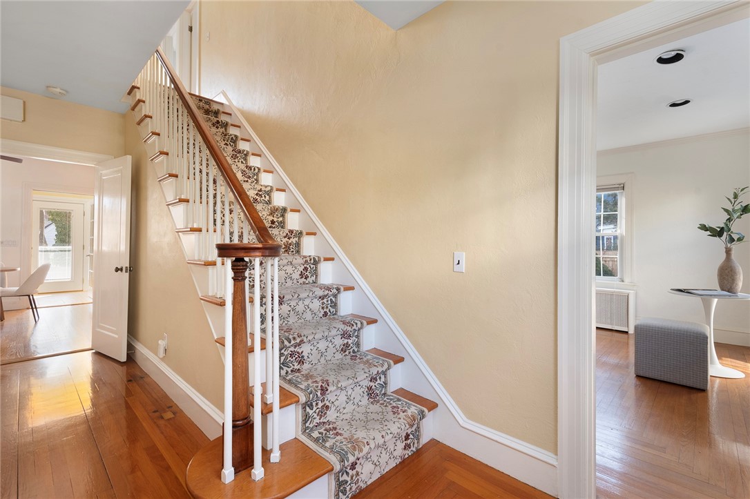41 Stadium Road Providence, RI 02906 - Photo 6 of 42