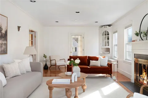 $999,000 | 41 Stadium Road, Providence, RI 02906