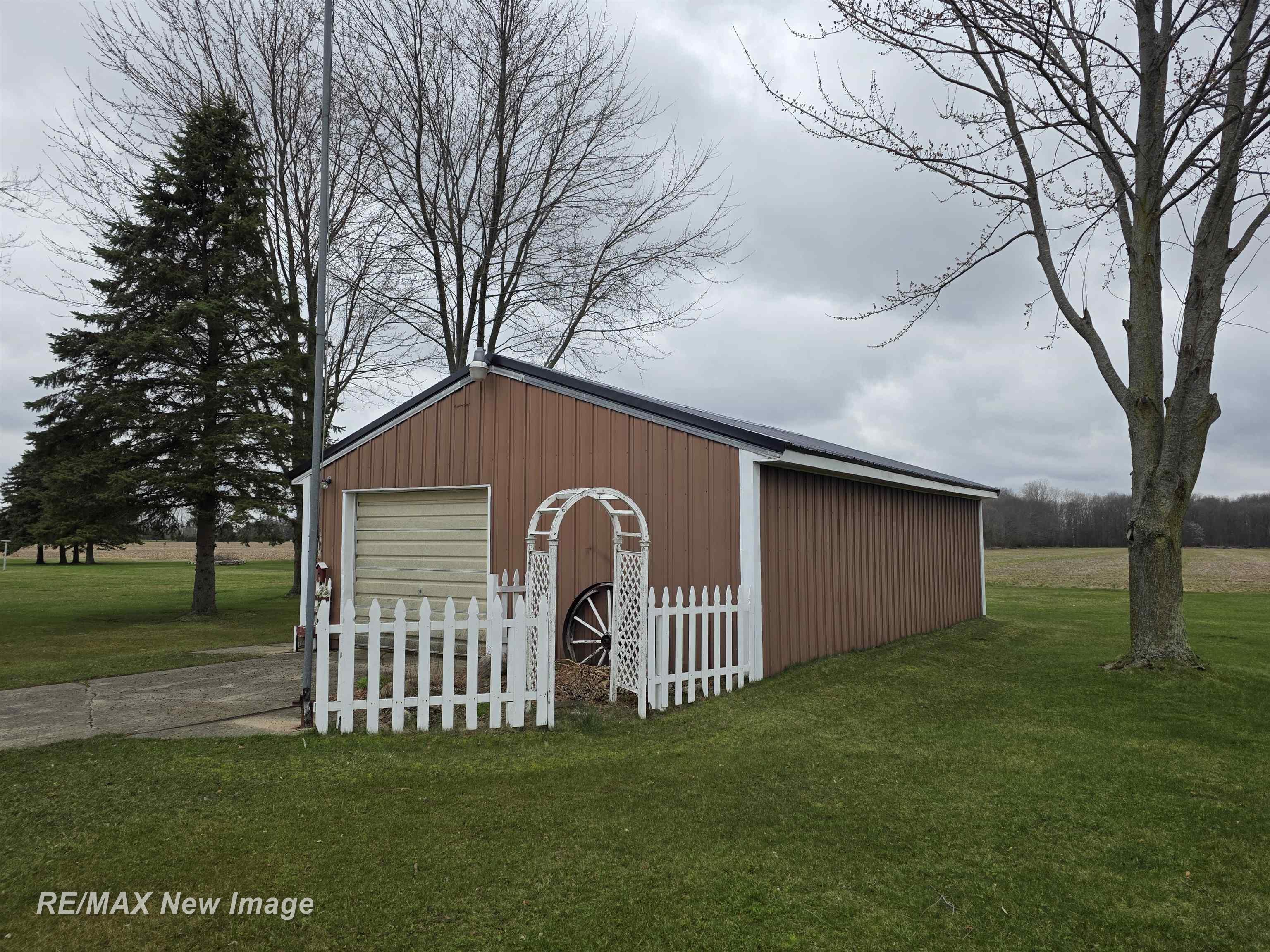 8781 North State Road Owosso, MI 48867 - Photo 47 of 51
