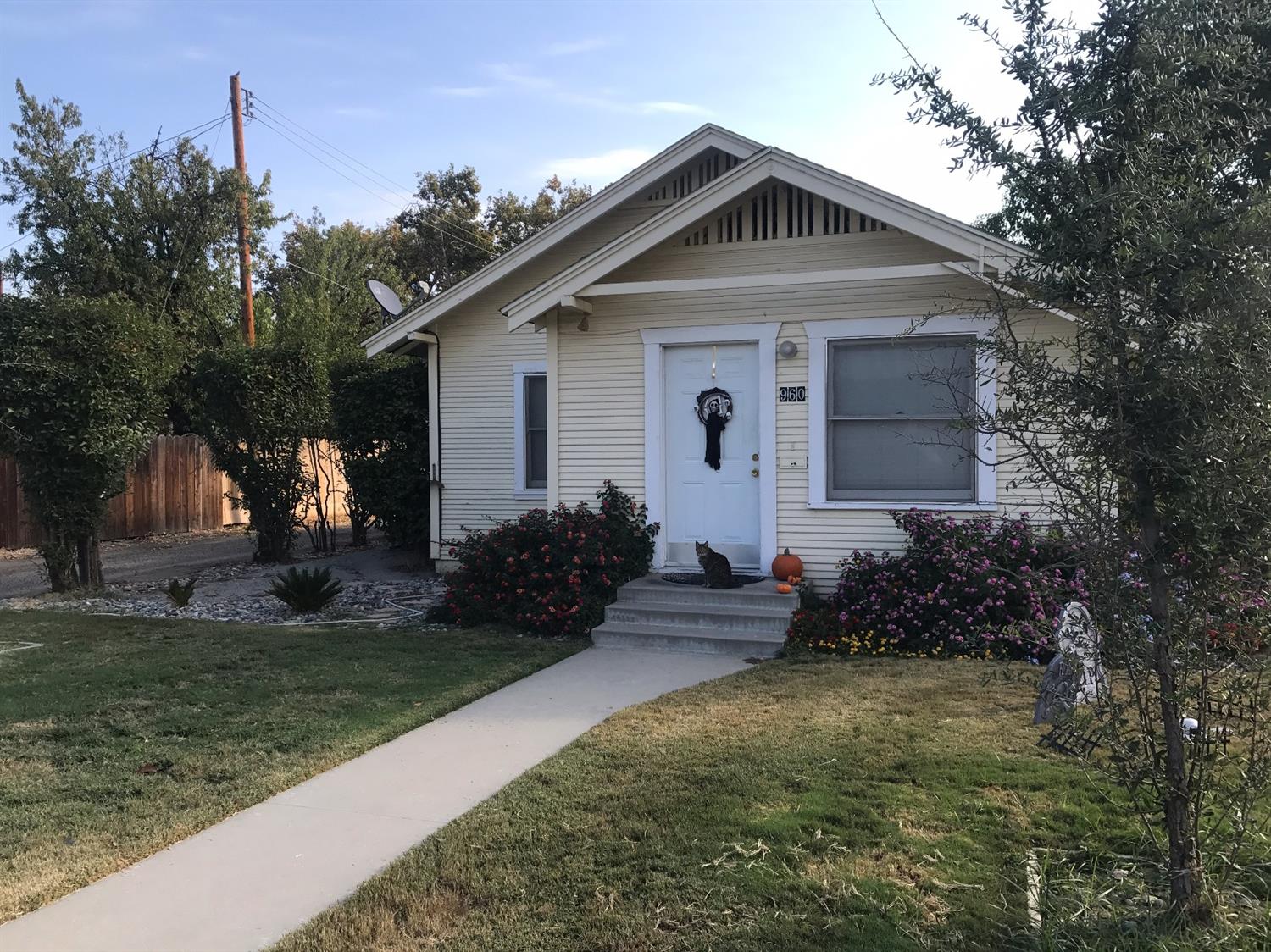 956 South Klein Avenue Reedley, CA 93654 - Photo 1 of 6 Gallery Image 1