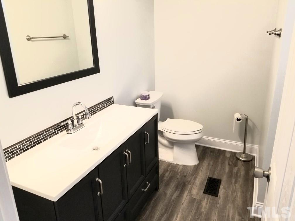 109 Sullivan Road Selma, NC 27576 - Photo 5 of 12 Gallery Image 5