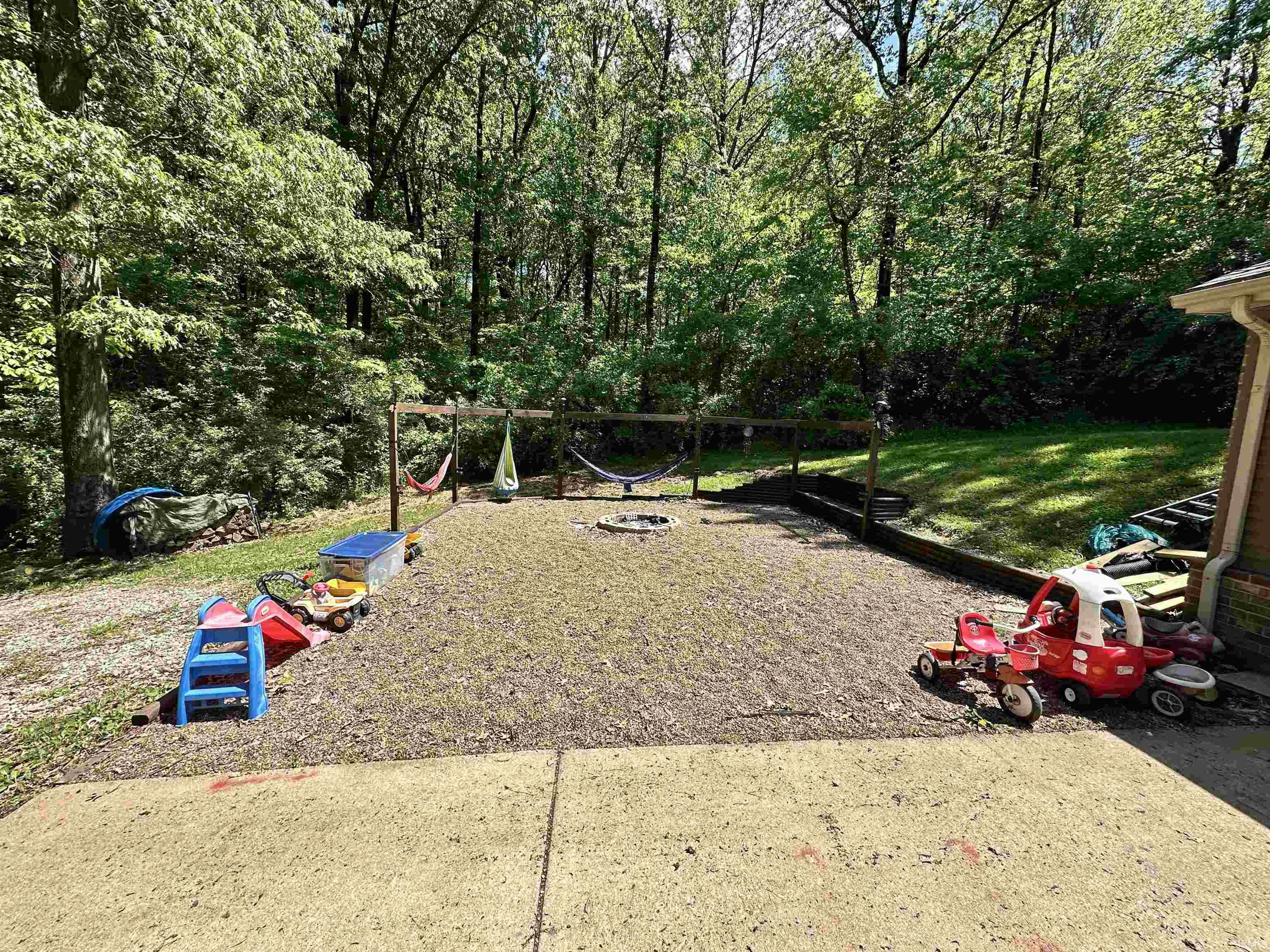 2133 West Eble Road Boonville, IN 47601 - Photo 16 of 20 Gallery Image 16