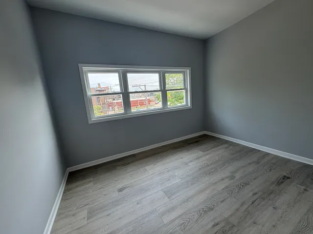 $485,000 | 7847 South Bennett Avenue, Chicago, IL 60649