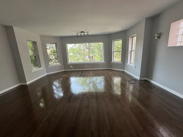 $485,000 | 7847 South Bennett Avenue, Chicago, IL 60649