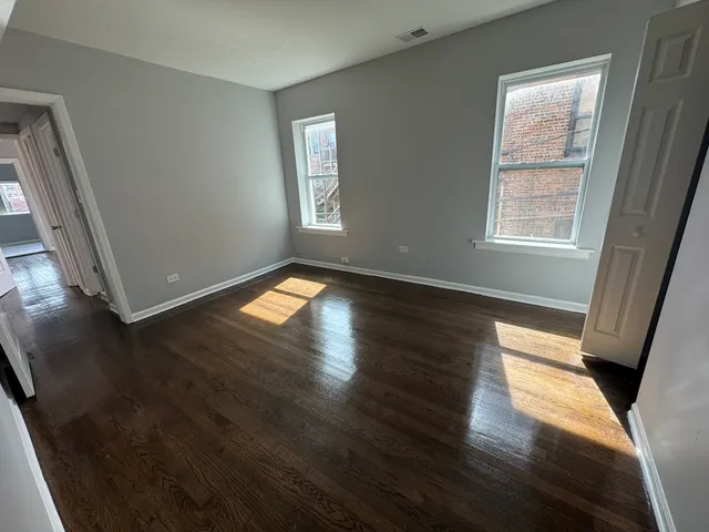 $485,000 | 7847 South Bennett Avenue, Chicago, IL 60649