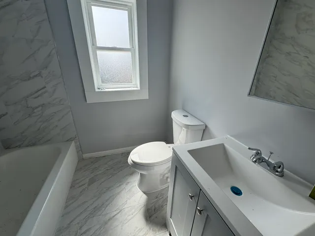 $485,000 | 7847 South Bennett Avenue, Chicago, IL 60649