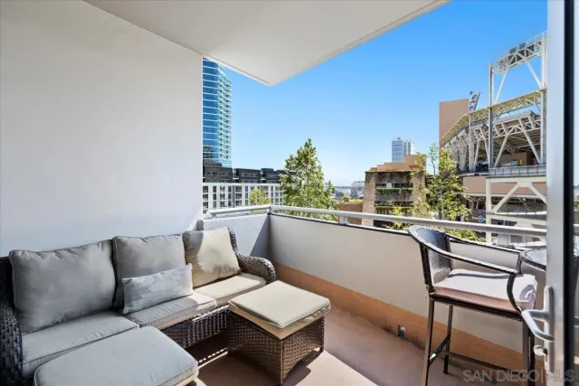 $499,000 | 253 Tenth Avenue, Unit 524, San Diego, CA 92101