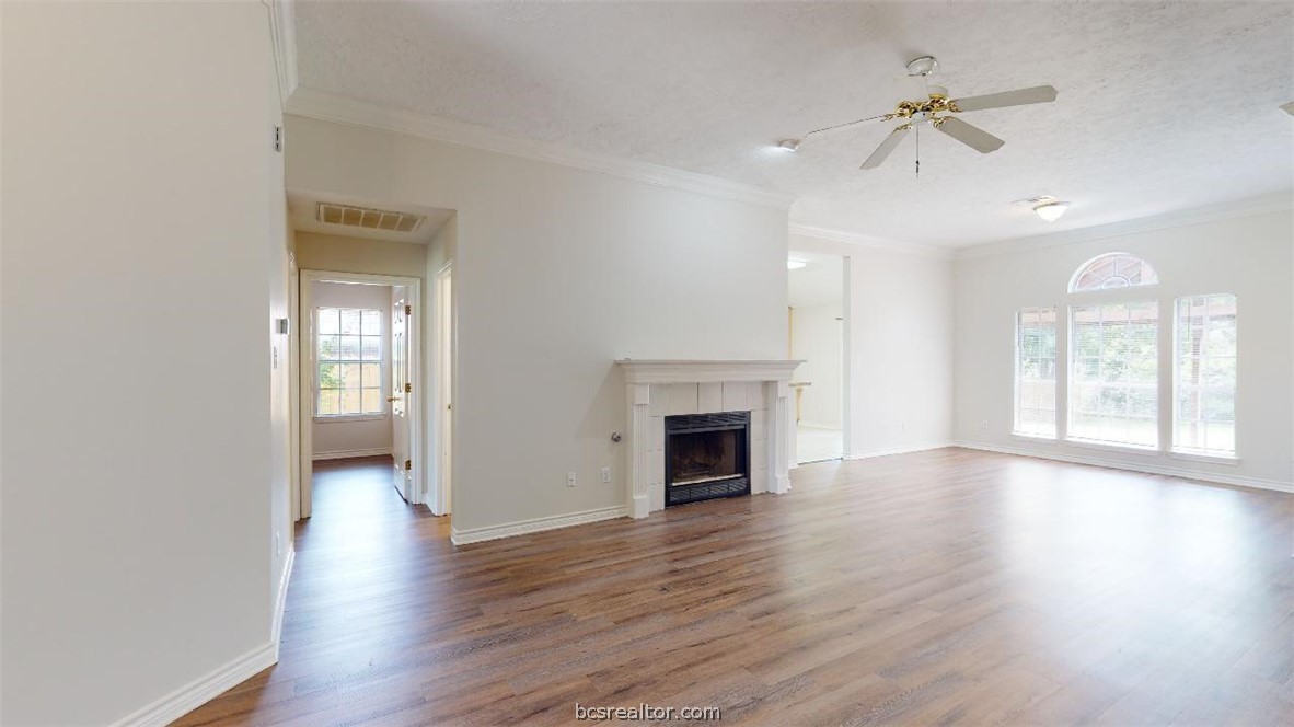 2404 Colgate Circle College Station, TX 77840 - Photo 3 of 37