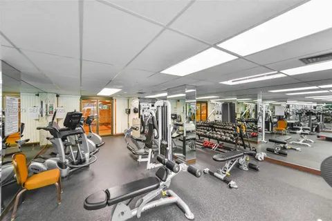 $699,000 | 1950 South Ocean Drive, Unit 3P, Hallandale Beach, FL 33009