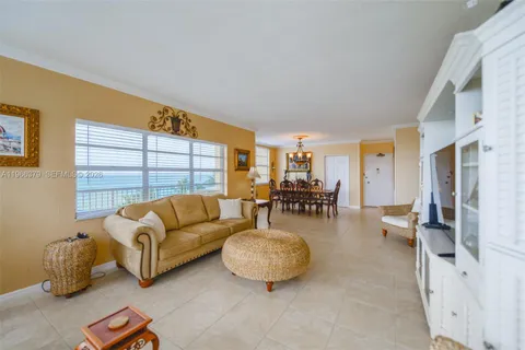 $699,000 | 1950 South Ocean Drive, Unit 3P, Hallandale Beach, FL 33009