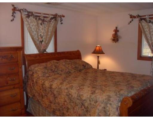 21 Francine Road Framingham, MA 01701 - Photo 14 of 20