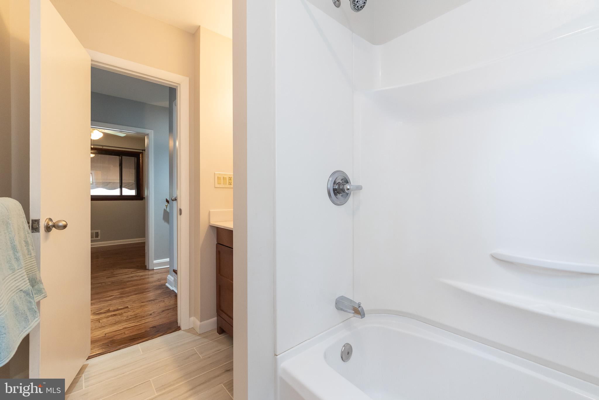 9109 Orbitan Road Baltimore, MD 21234 - Photo 21 of 47 Main Bathroom