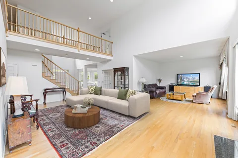 $1,250,000 | 47 Holabird Circle, Highwood, IL 60040