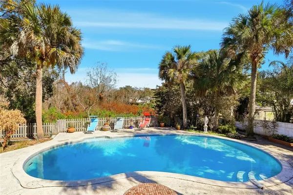 $570,000 | 623 Green Meadow Avenue, Maitland, FL 32751