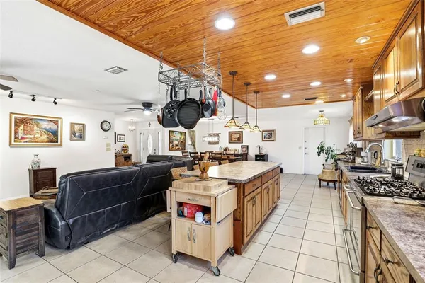 $570,000 | 623 Green Meadow Avenue, Maitland, FL 32751