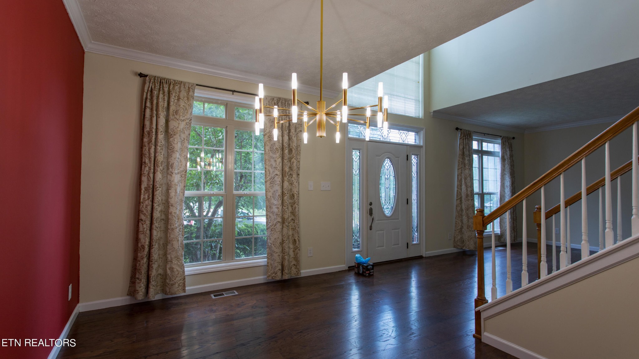 1146 Vale View Road Knoxville, TN 37922 - Photo 2 of 41 Gallery Image 2