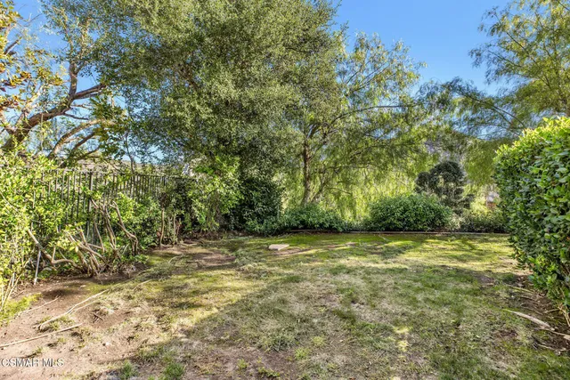 $2,575,000 | 930 Ravensbury Street, Lake Sherwood, CA 91361