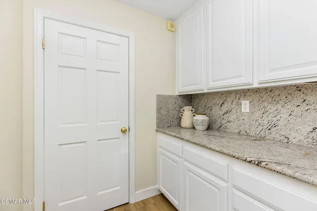 $2,575,000 | 930 Ravensbury Street, Lake Sherwood, CA 91361