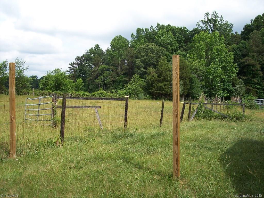494 Becktown Road Mocksville, NC 27028 - Photo 4 of 18 Gallery Image 4