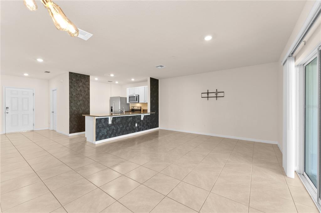 12460 Bowes Branch Road Orlando, FL 32824 - Photo 8 of 24