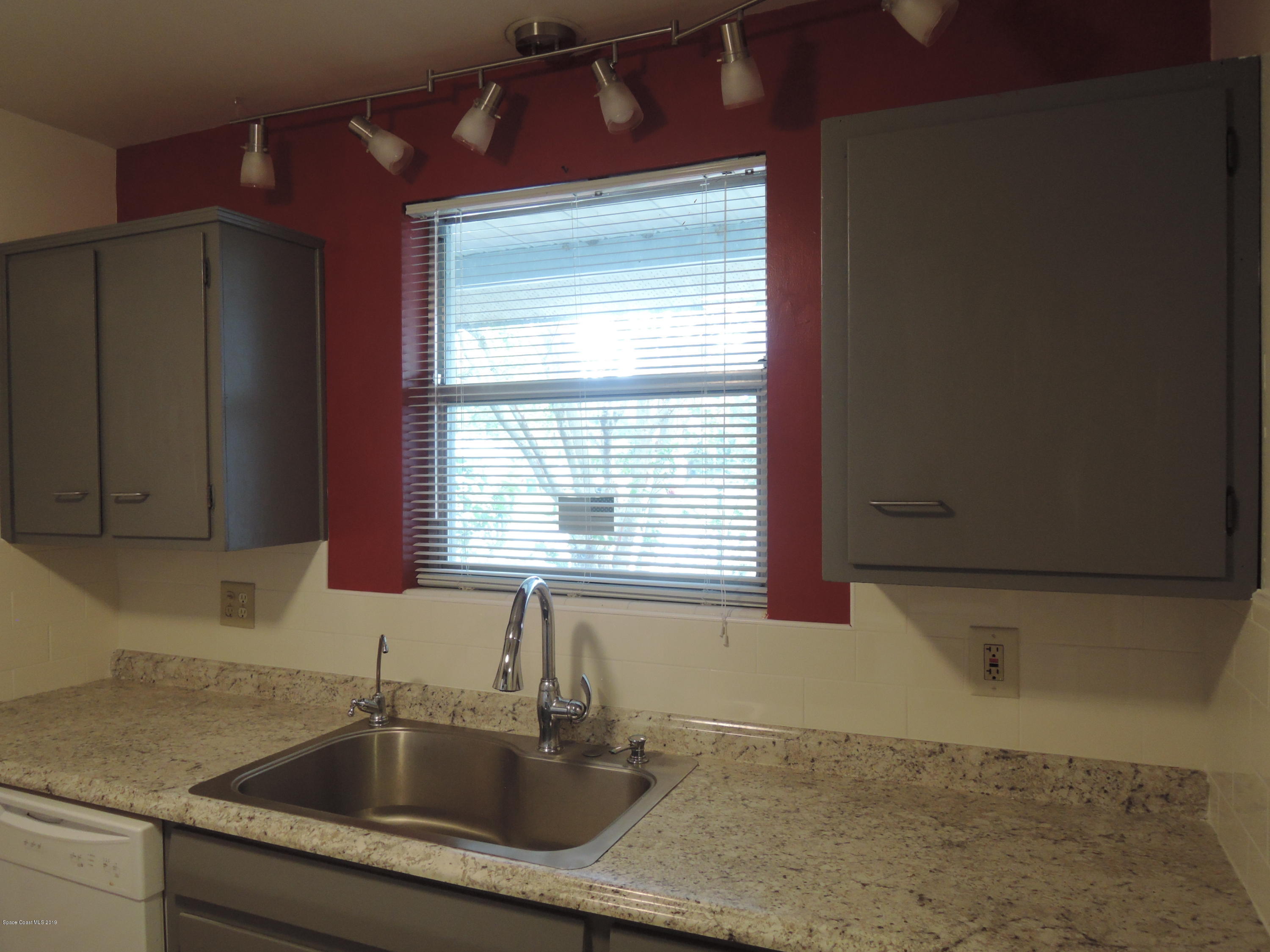 1201 Duke Way Cocoa, FL 32922 - Photo 20 of 25 Stainless Sink