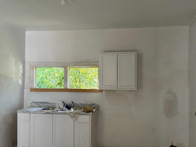 177 Modder Avenue Memphis, TN 38109 - Photo 7 of 16 View of washroom