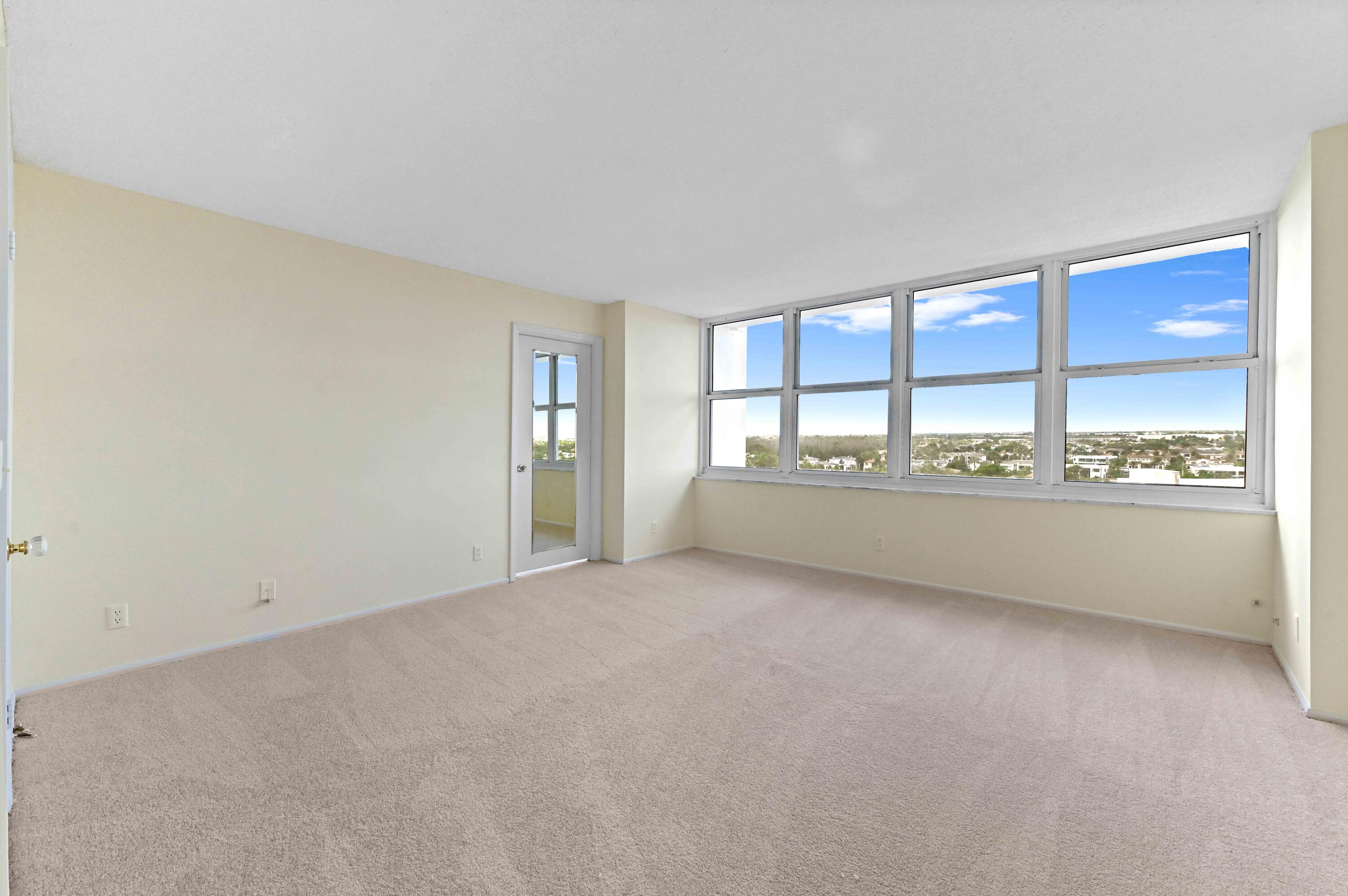 2800 South Ocean Boulevard, Unit 11M Boca Raton, FL 33432 - Photo 22 of 65 a view of an empty room with a window