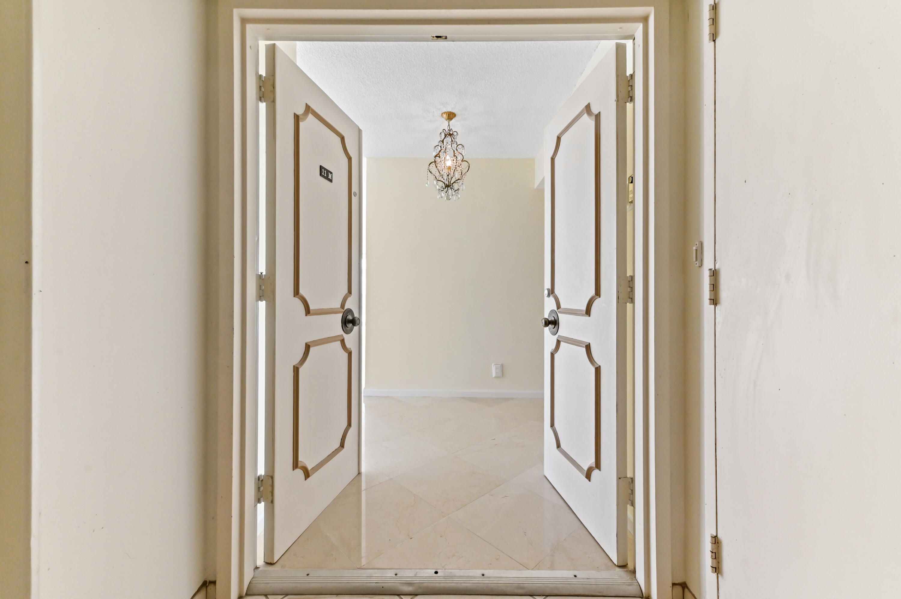 2800 South Ocean Boulevard, Unit 11M Boca Raton, FL 33432 - Photo 3 of 65 Double Door Entry