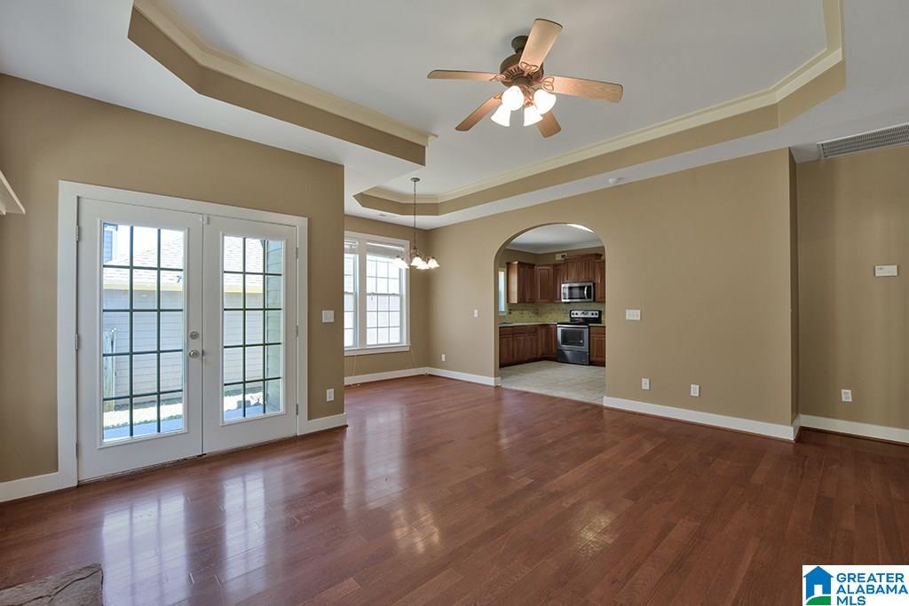 220 Nottingham Drive Calera, AL 35040 - Photo 3 of 13