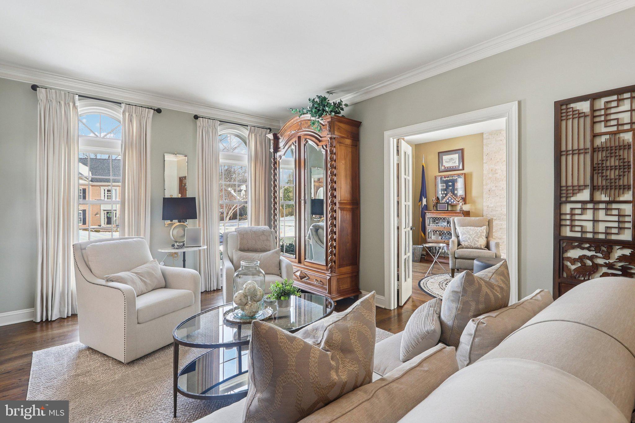 11186 Longwood Grove Drive Reston, VA 20194 - Photo 13 of 98