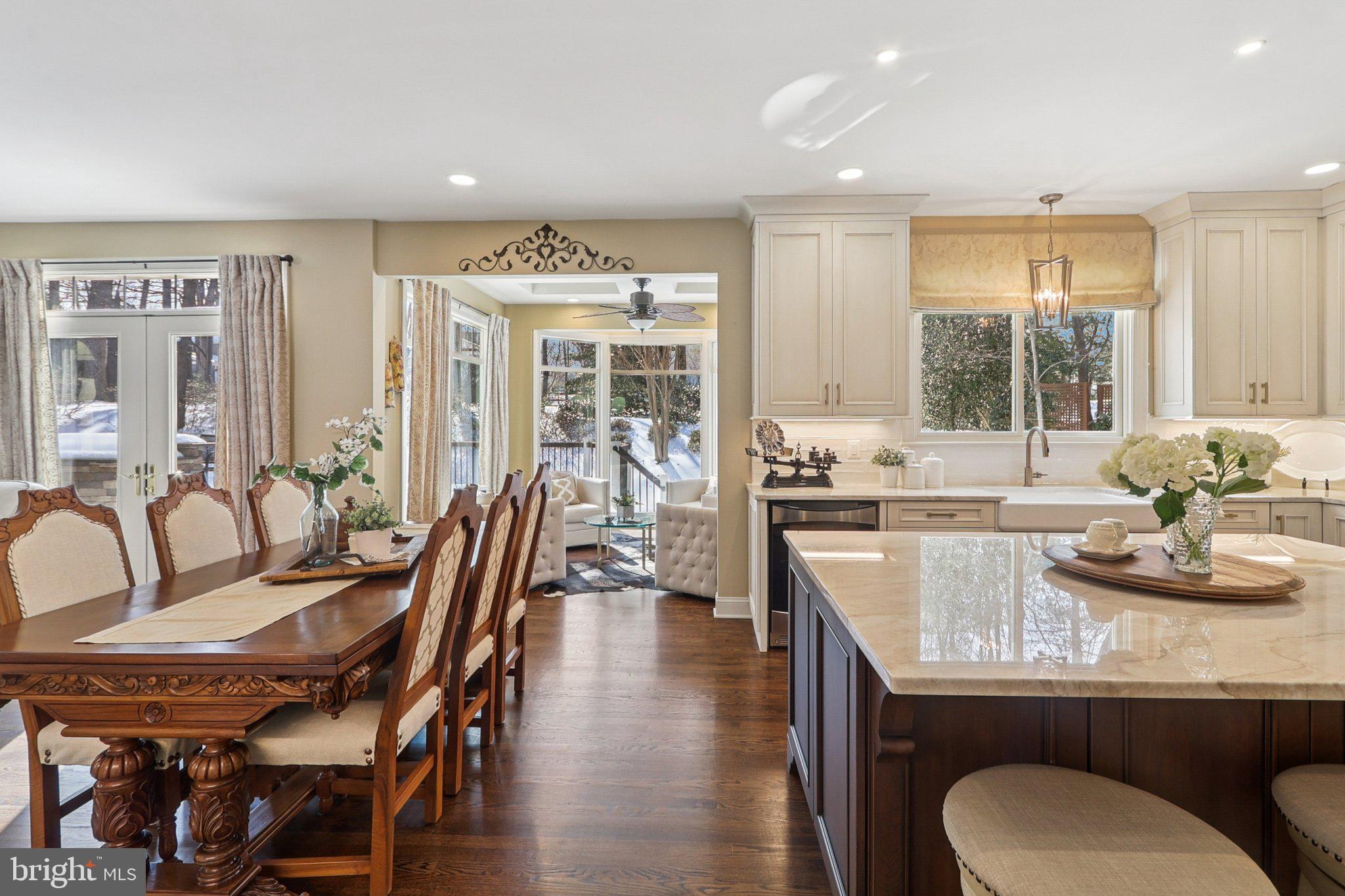 11186 Longwood Grove Drive Reston, VA 20194 - Photo 17 of 98