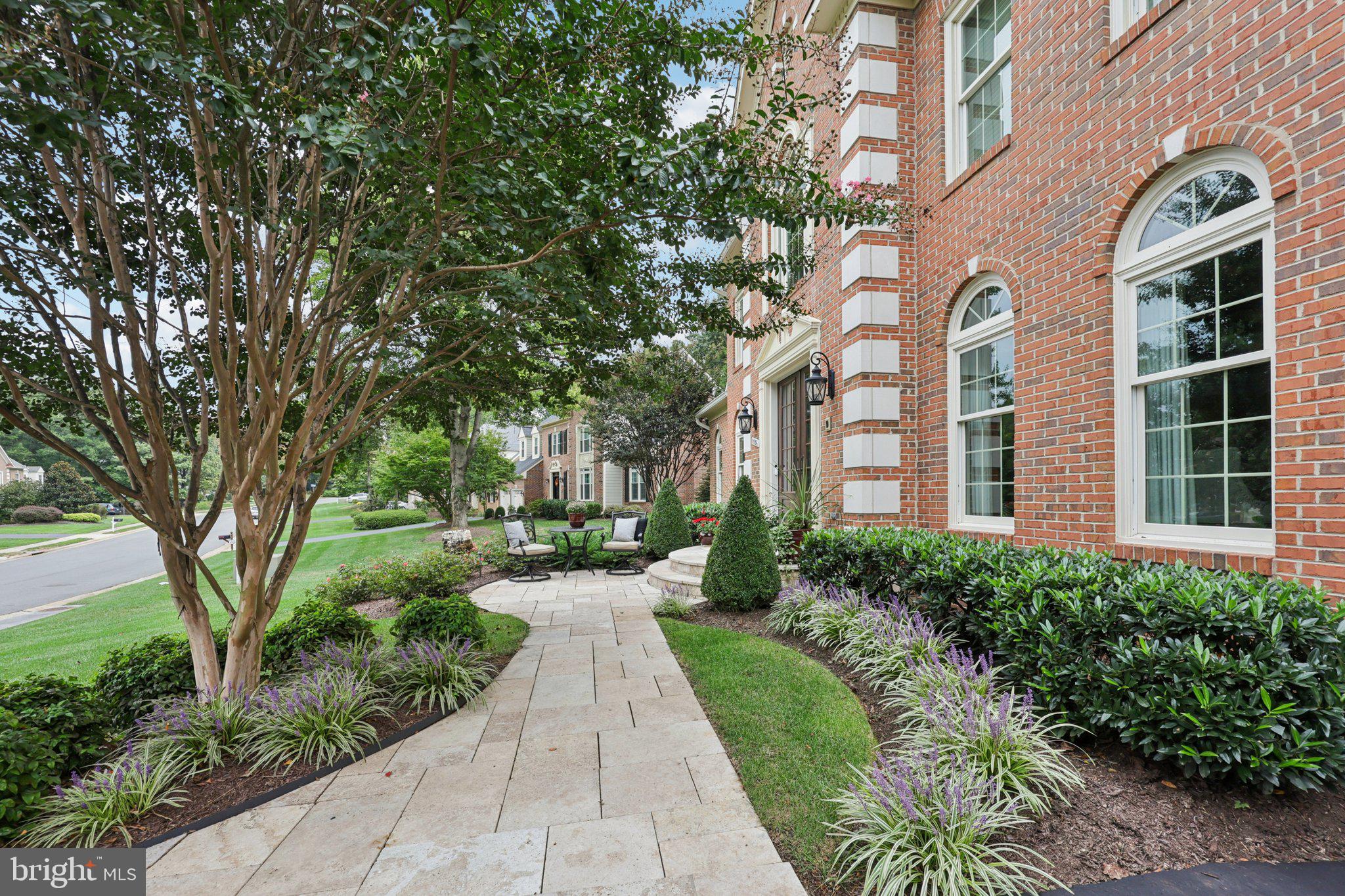 11186 Longwood Grove Drive Reston, VA 20194 - Photo 3 of 98