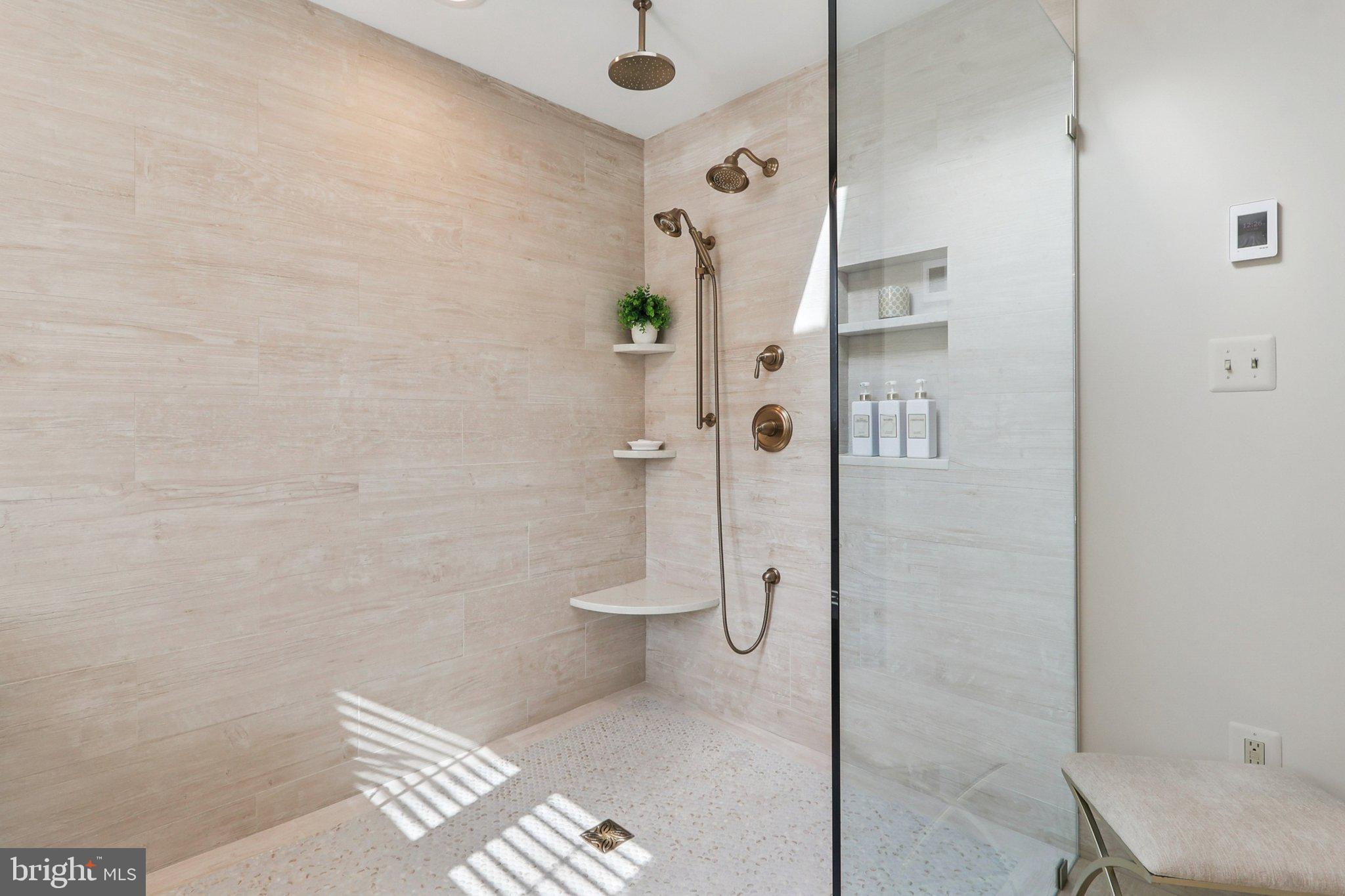 11186 Longwood Grove Drive Reston, VA 20194 - Photo 44 of 98