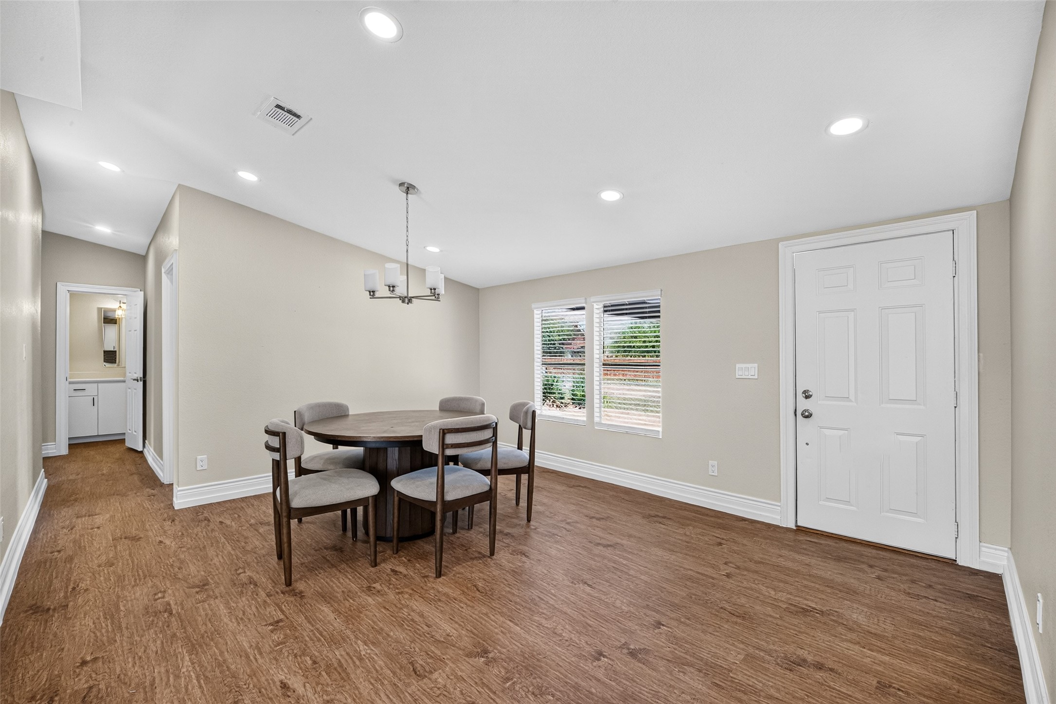 2426 North Battlebell Road Highlands, TX 77562 - Photo 17 of 50 Gallery Image 17