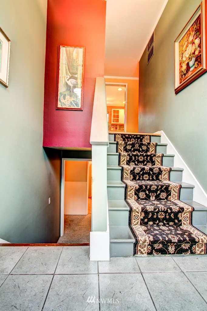 9411 216th Street Southwest Edmonds, WA 98020 - Photo 2 of 20 Gallery Image 2