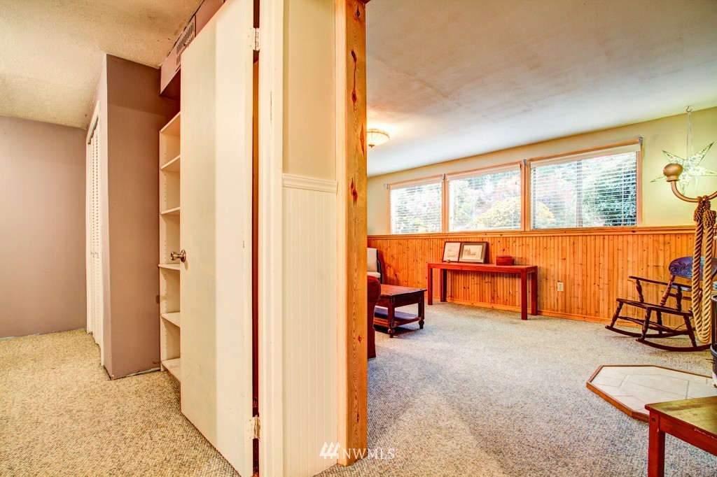 9411 216th Street Southwest Edmonds, WA 98020 - Photo 15 of 20 Gallery Image 15