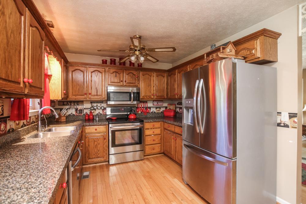 212 Old Shannon Road Lebanon, TN 37090 - Photo 4 of 28 Gallery Image 4