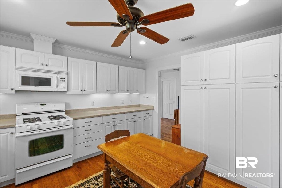 14903 County Road 13 Fairhope, AL 36532 - Photo 25 of 44 North Side Kitchen