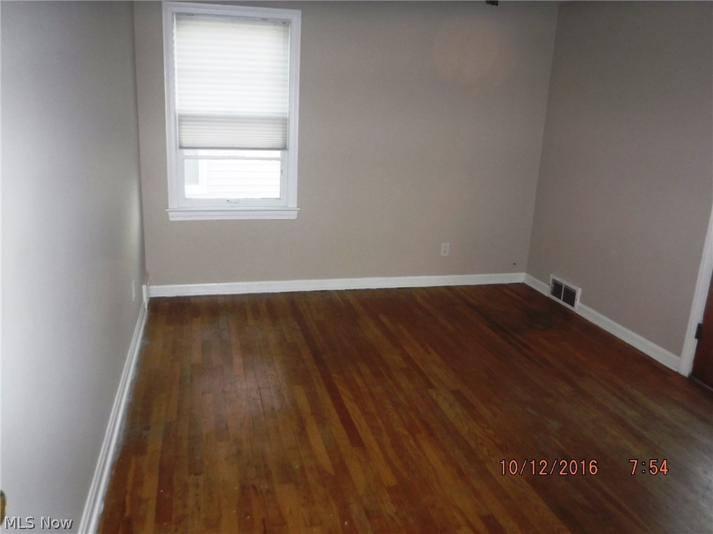 4402 Silsby Road University Heights, OH 44118 - Photo 12 of 13